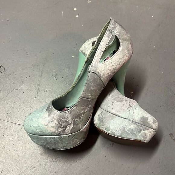 Size 7 Hydrodipped Sea Foam Green velvet Platform Heels - Picture 1 of 5